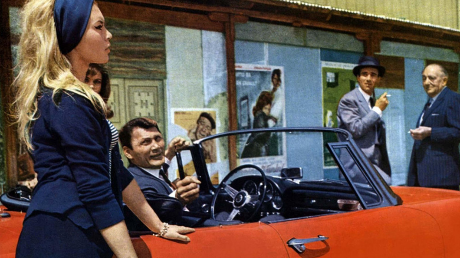 Nouvelles Femmes: Contempt